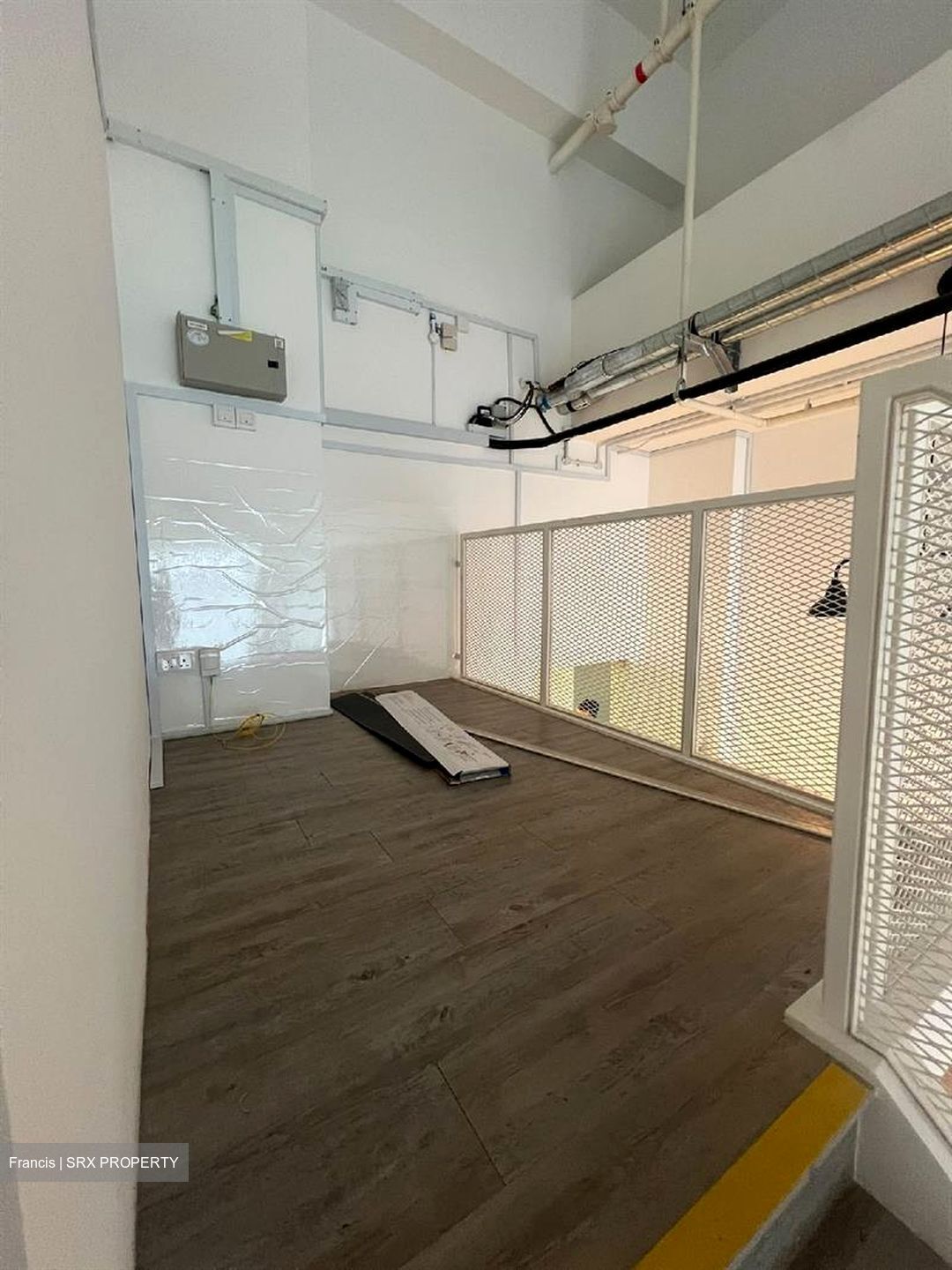 Woods Square (D25), Office #602160321